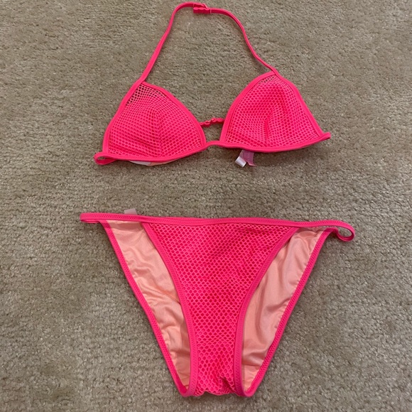 7 for 1 Victoria Secret bathing suits + 1 bodysuit + 1 beach coverup. Worn once. - Picture 6 of 11